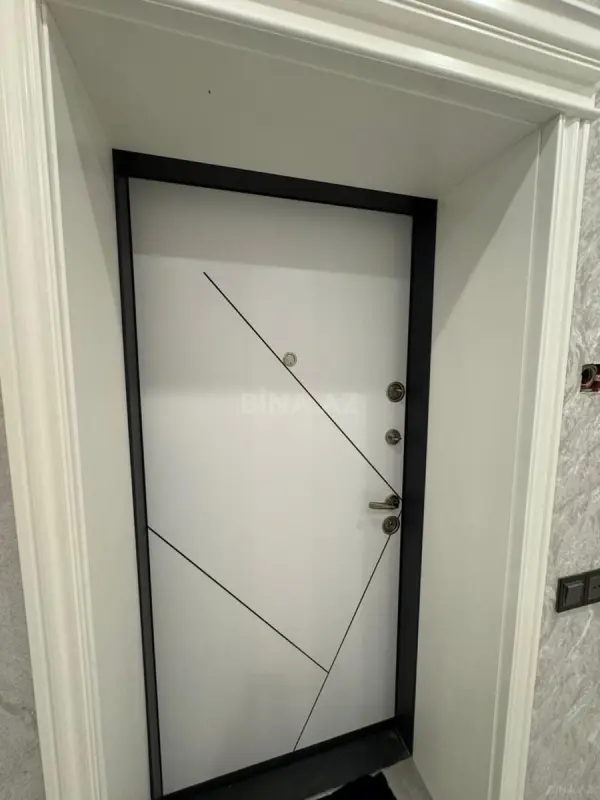 Kirayə verilir 2 otaqlı mənzil 91 m²