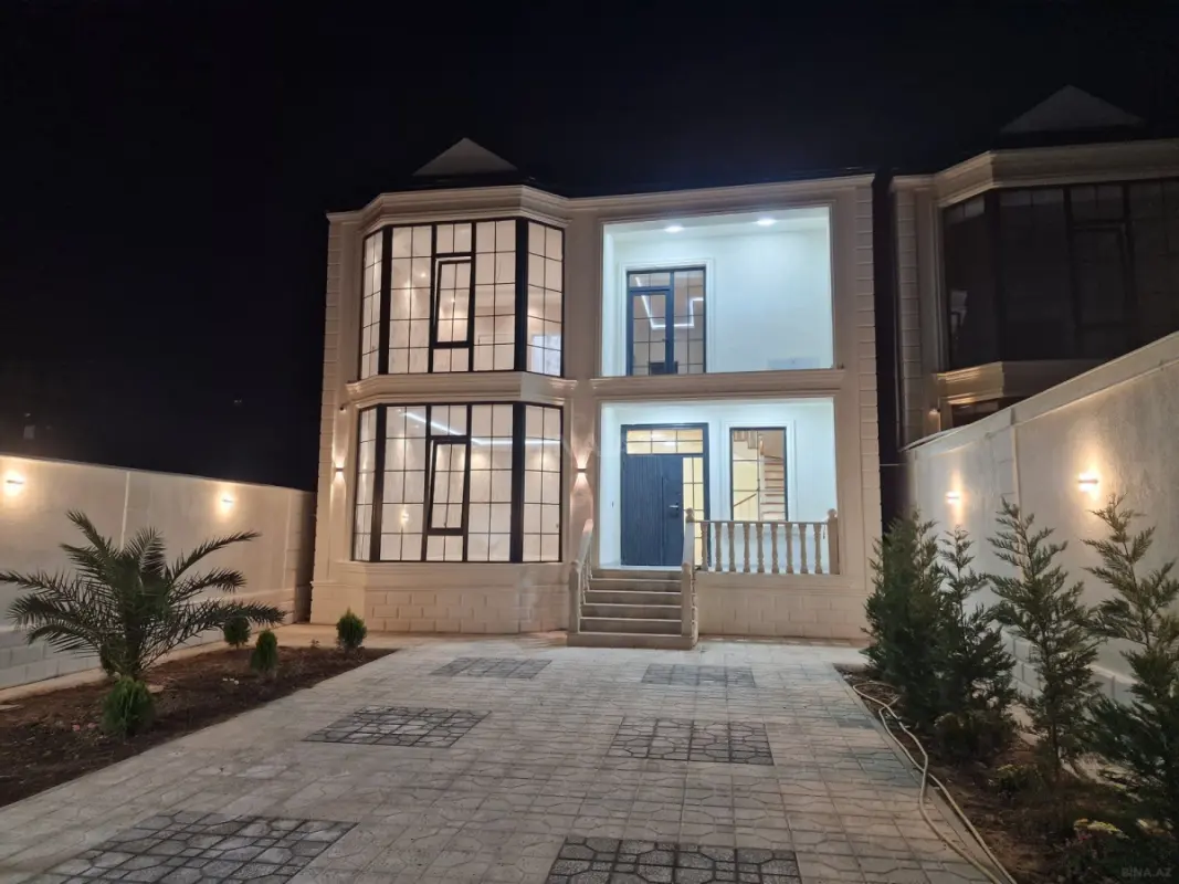 Satılır 5 otaqlı həyət evi 184 m²