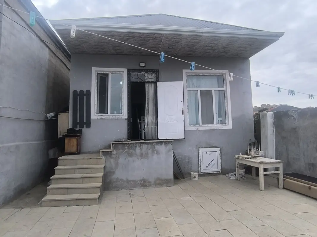 Satılır 3 otaqlı həyət evi 80 m²