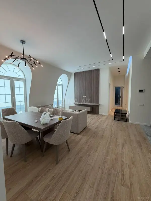 Satılır 1 otaqlı mənzil 83.2 m²