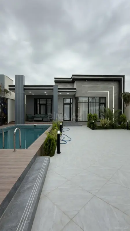 Satılır 4 otaqlı həyət evi 180 m²