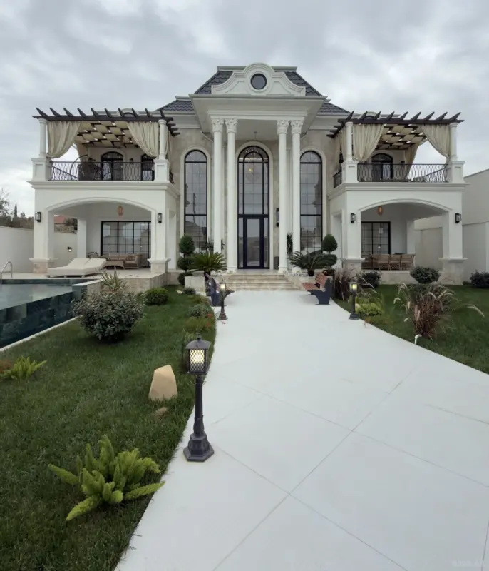 Satılır 6 otaqlı həyət evi 400 m²