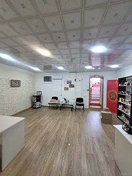 Kirayə verilir obyekt 70 m² — Bakı, İnşaatçılar 70.00 m²