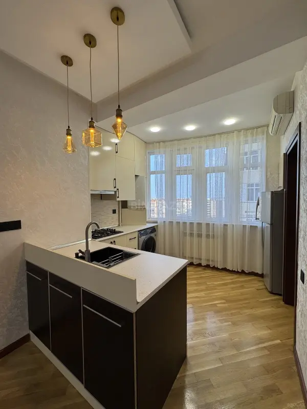 Satılır 2 otaqlı mənzil 64 m²