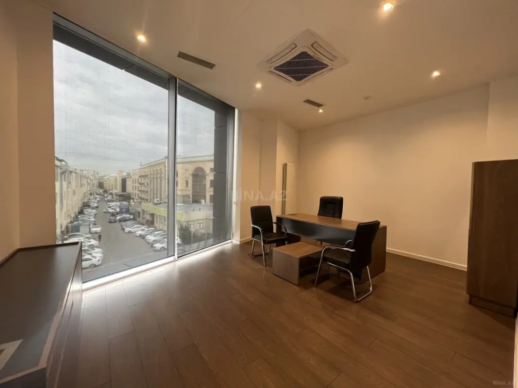 Kirayə verilir 4 otaqlı ofis 140 m²