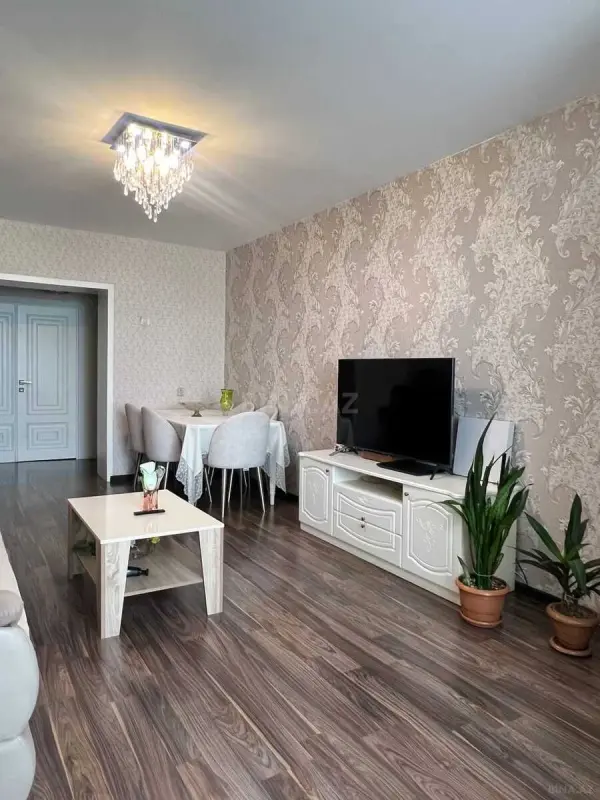 Satılır 3 otaqlı mənzil 85 m²