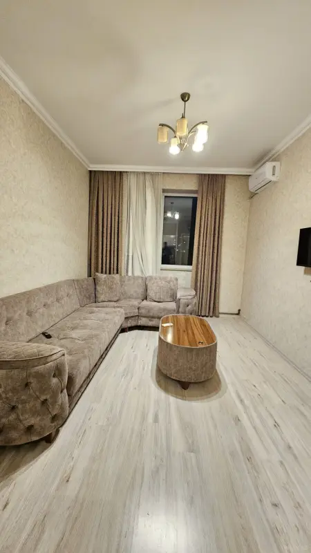 Kirayə verilir 2 otaqlı mənzil 50 m²