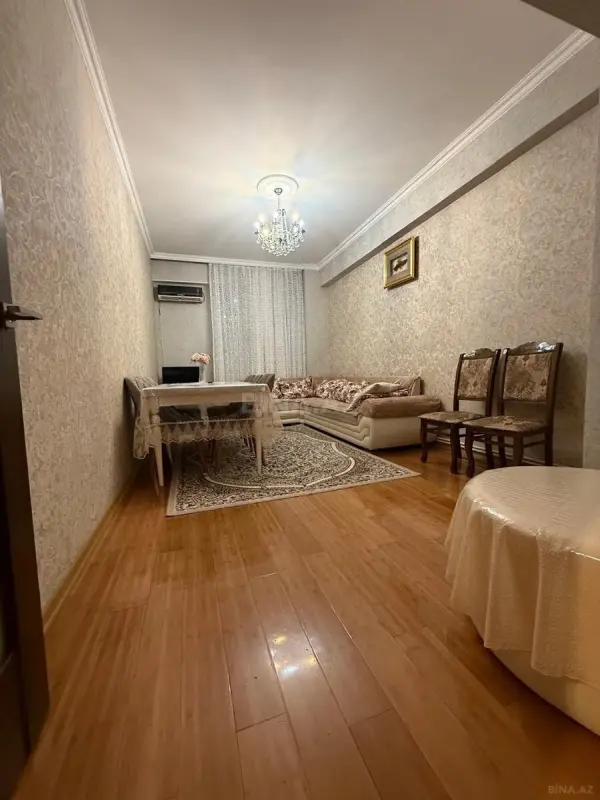 Satılır 3 otaqlı mənzil 82 m²