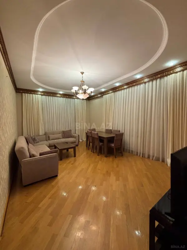 Kirayə verilir 3 otaqlı mənzil 125 m²