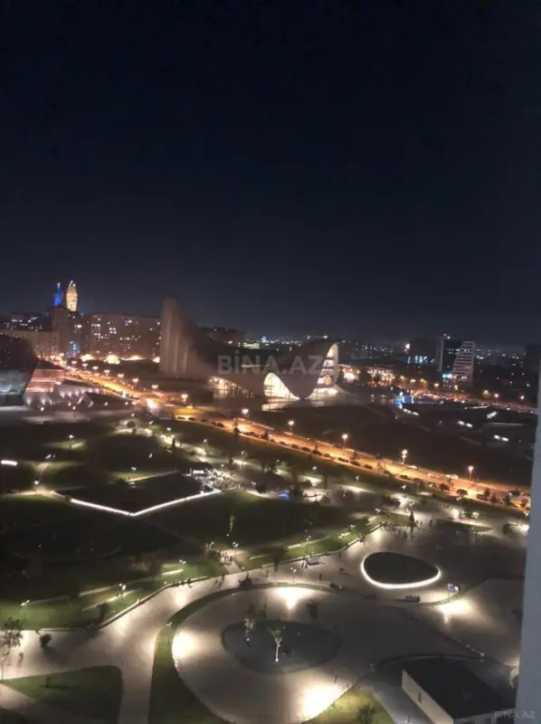 Kirayə verilir 2 otaqlı mənzil 72 m²