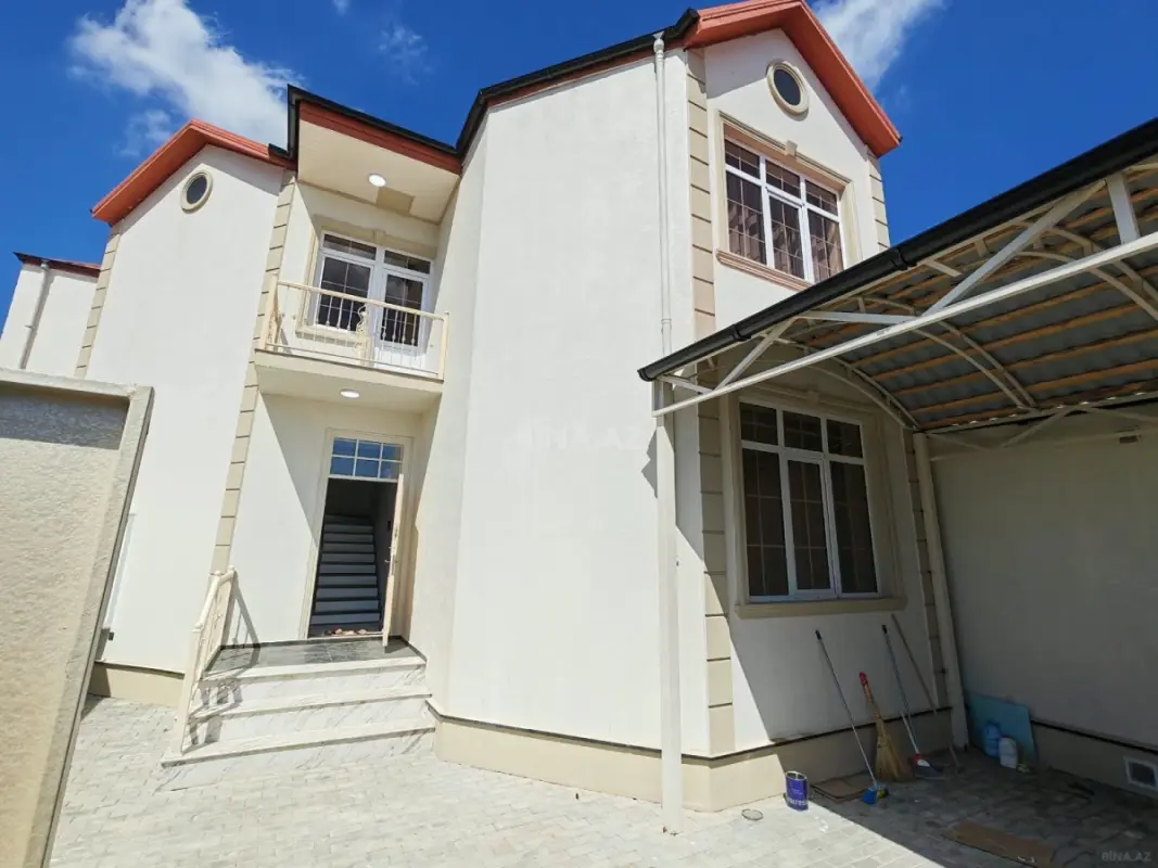 Satılır 4 otaqlı həyət evi 100 m²