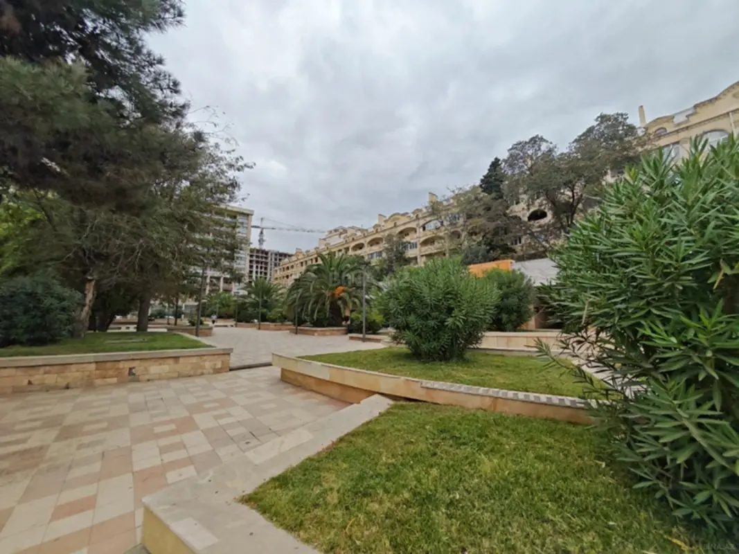 Kirayə verilir 2 otaqlı mənzil 40 m²