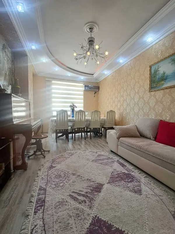 Satılır 2 otaqlı mənzil 90 m²