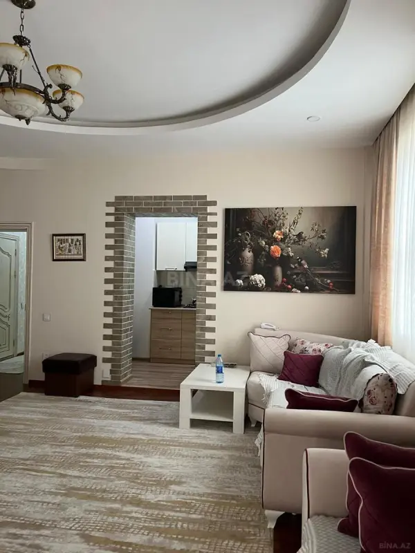 Satılır 3 otaqlı mənzil 92 m²