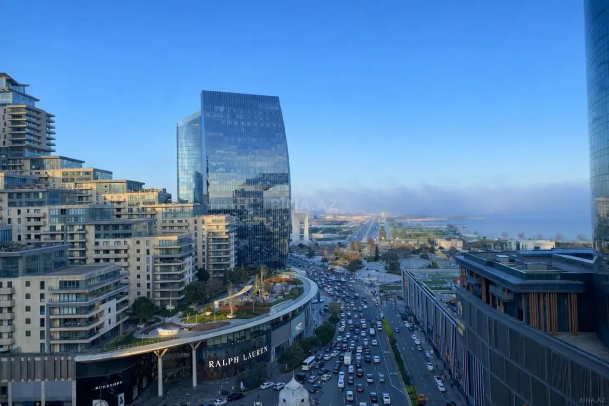 Satılır 3 otaqlı mənzil 130 m²