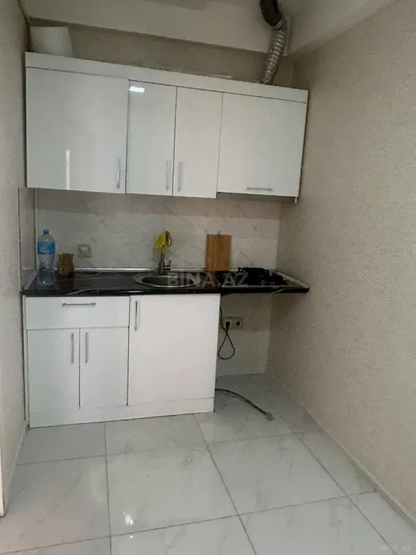 Kirayə verilir 2 otaqlı mənzil 73 m²