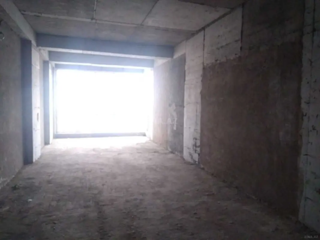 Satılır 4 otaqlı mənzil 199 m²