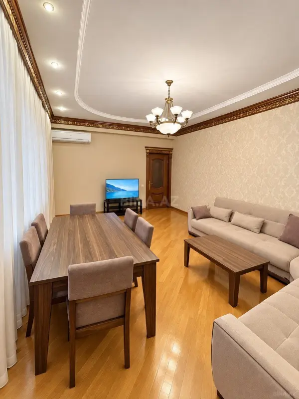 Kirayə verilir 3 otaqlı mənzil 120 m²