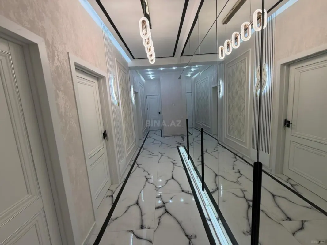 Satılır 3 otaqlı mənzil 120 m²