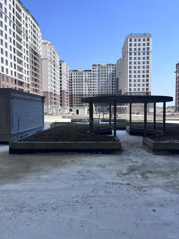 Satılır 2 otaqlı mənzil 70.2 m²