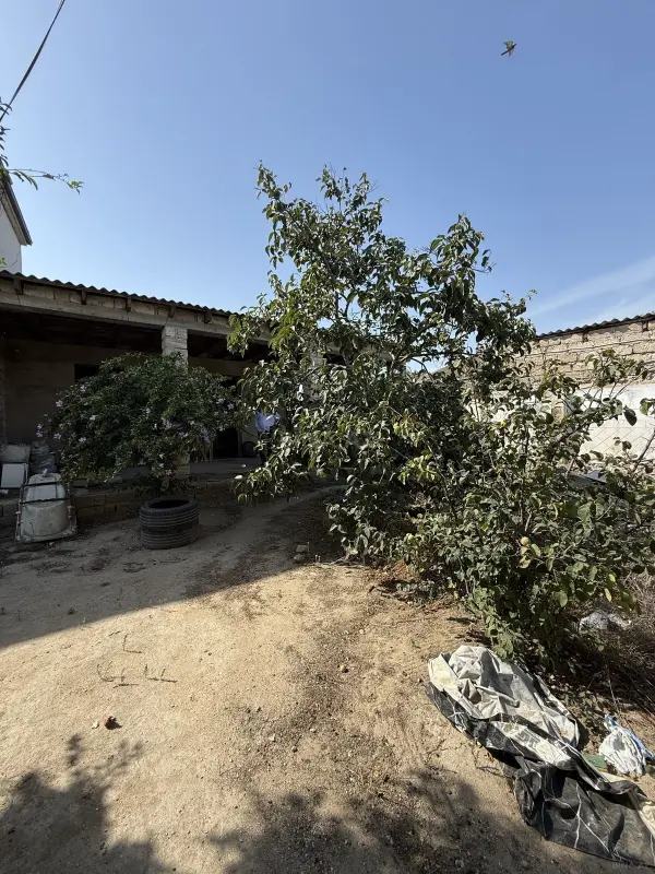 Satılır 4 otaqlı həyət evi 140 m²