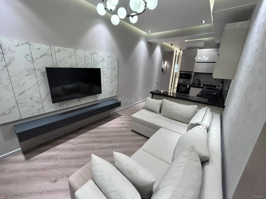 Kirayə verilir 2 otaqlı mənzil 58 m²