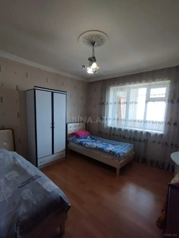 Satılır 4 otaqlı mənzil 110 m²