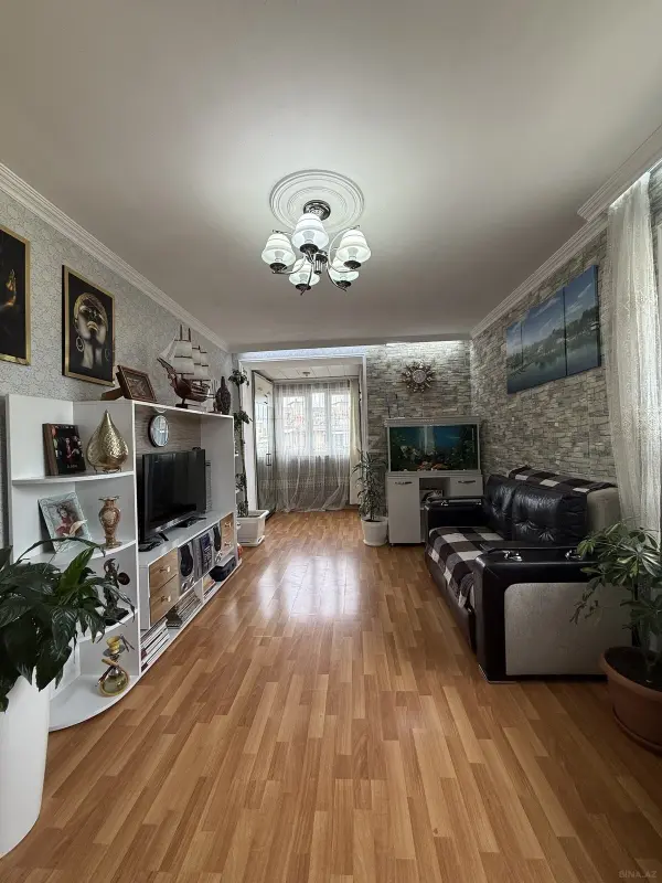 Satılır 1 otaqlı mənzil 33 m²