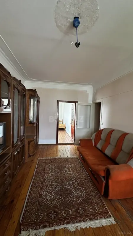 Satılır 2 otaqlı mənzil 52 m²