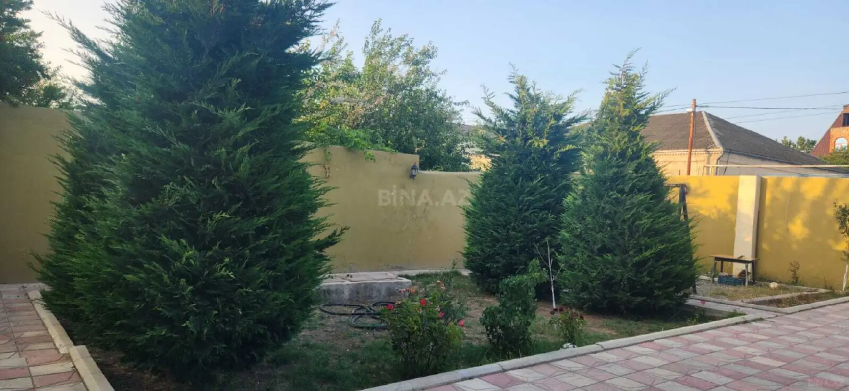 Satılır 4 otaqlı həyət evi 140 m²