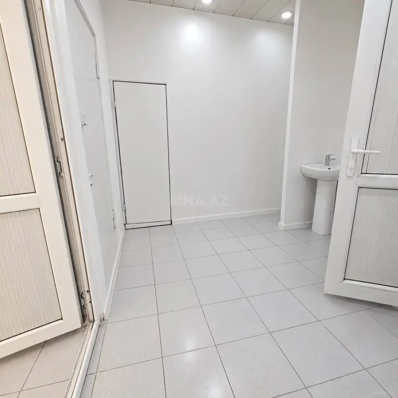 Kirayə verilir 2 otaqlı ofis 60 m²