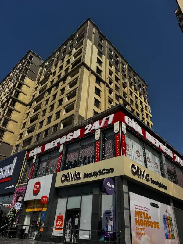 Satılır 3 otaqlı mənzil 123 m²