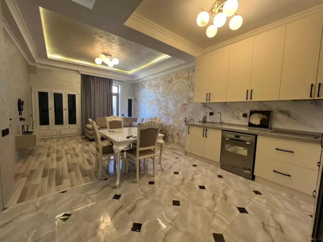 Satılır 3 otaqlı mənzil 84 m²