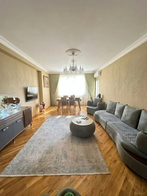 Satılır 3 otaqlı mənzil 103 m²