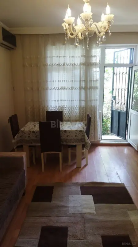 Kirayə verilir 2 otaqlı mənzil 40 m²