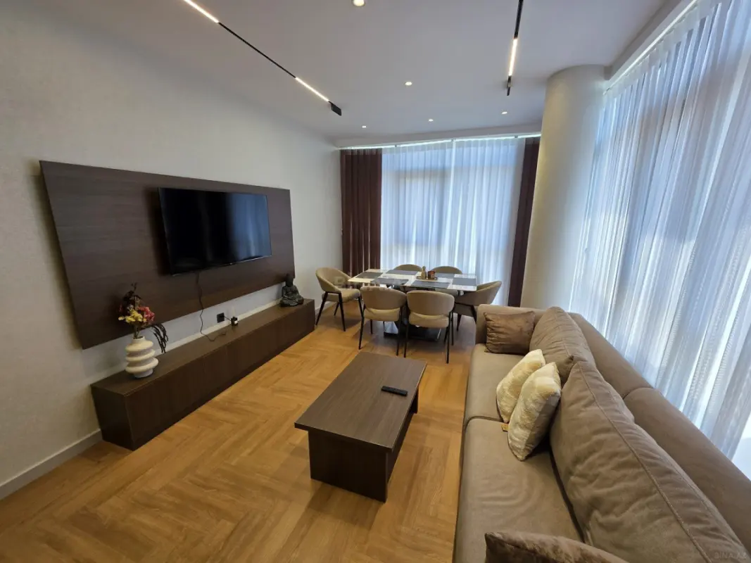 Kirayə verilir 3 otaqlı mənzil 95 m²