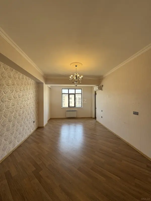 Satılır 3 otaqlı mənzil 125 m²