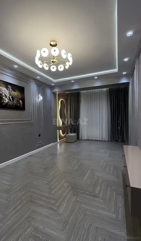 Satılır 3 otaqlı mənzil 138 m²