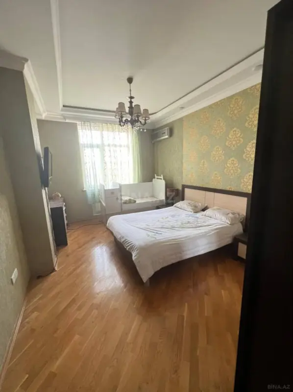 Kirayə verilir 3 otaqlı mənzil 125 m²