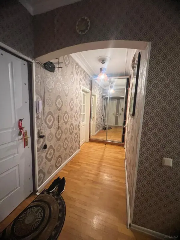 Satılır 2 otaqlı mənzil 63 m²