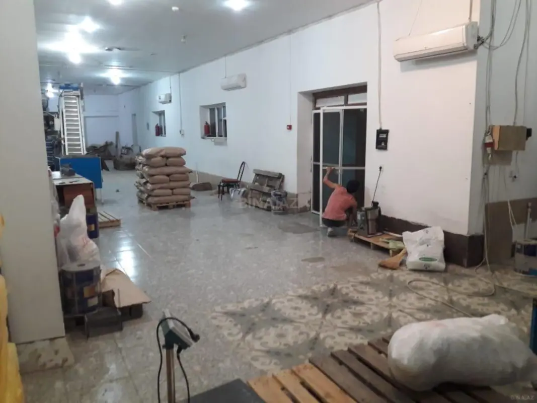 Satılır obyekt 600 m²