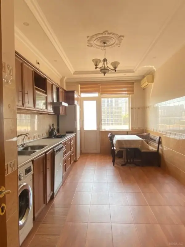 Satılır 2 otaqlı mənzil 100 m²