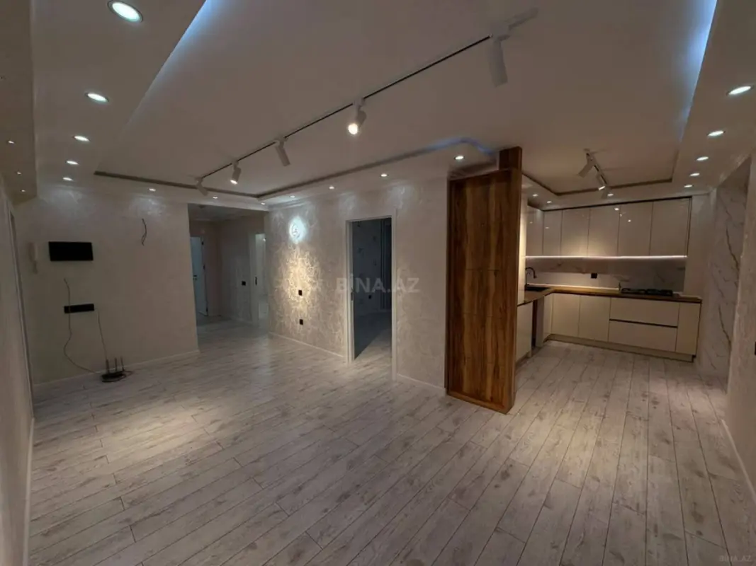 Satılır 4 otaqlı mənzil 115 m²