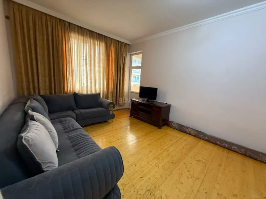 Kirayə verilir 3 otaqlı mənzil 115 m²