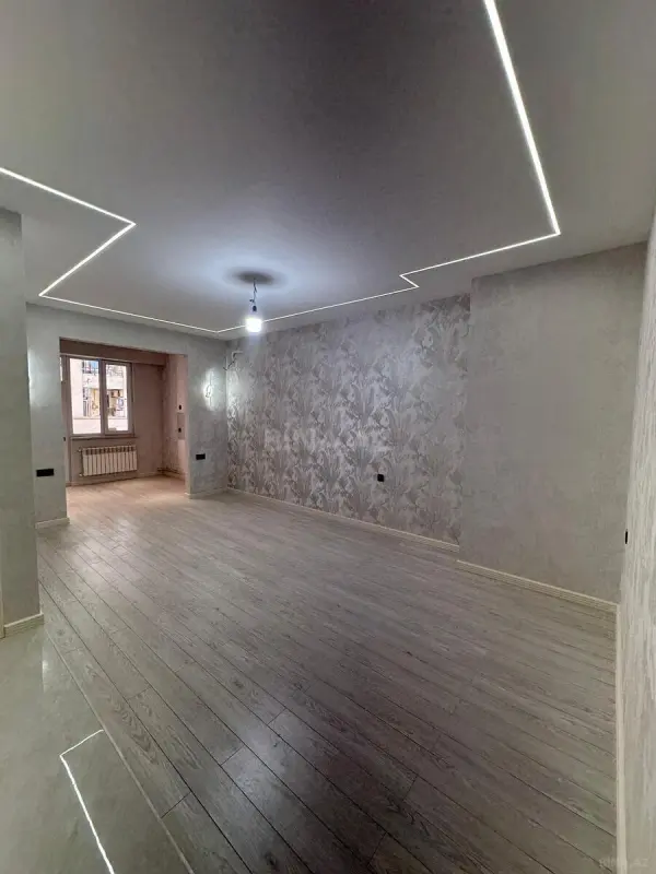 Satılır 2 otaqlı mənzil 67 m²