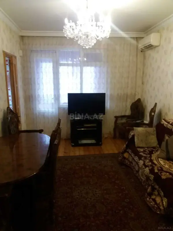Kirayə verilir 2 otaqlı mənzil 45 m²