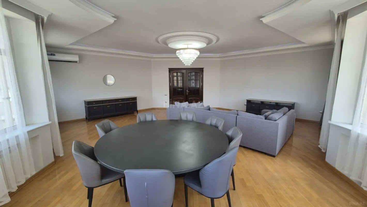 Kirayə verilir 3 otaqlı mənzil 157.1 m²