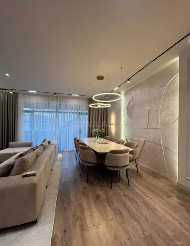 Satılır 3 otaqlı mənzil 145 m²