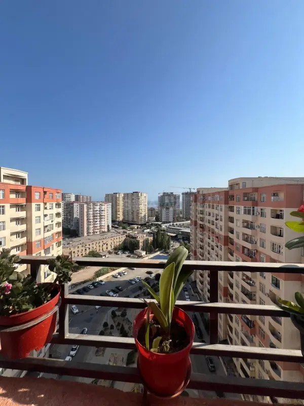 Kirayə verilir 2 otaqlı mənzil 85 m²