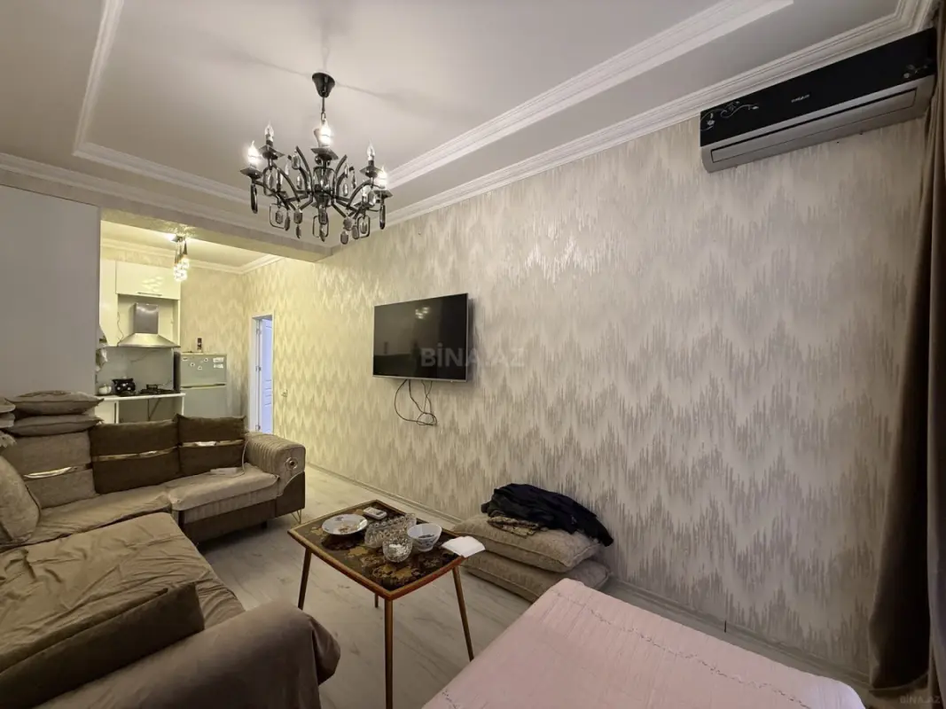 Satılır 2 otaqlı mənzil 71 m²
